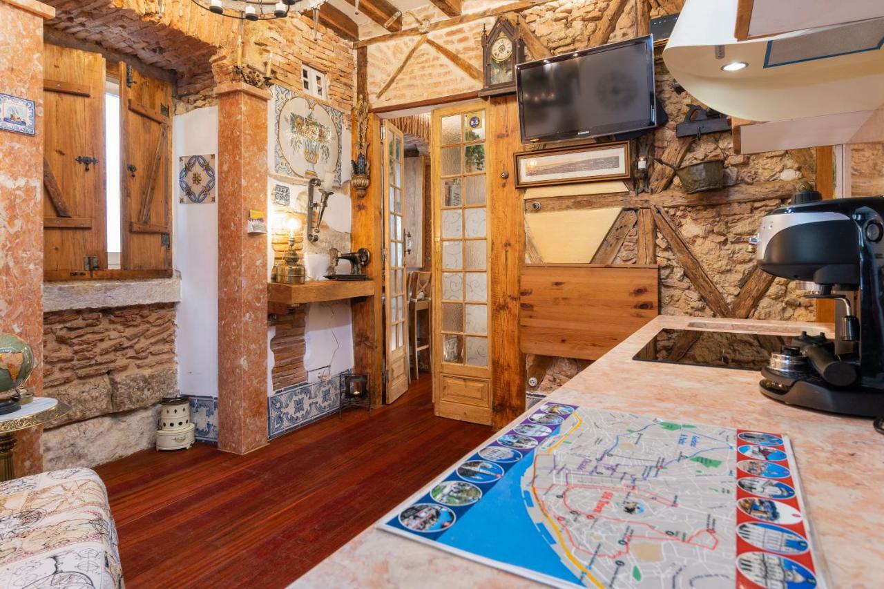 Romantic Medieval Apartment Lisboa Dış mekan fotoğraf